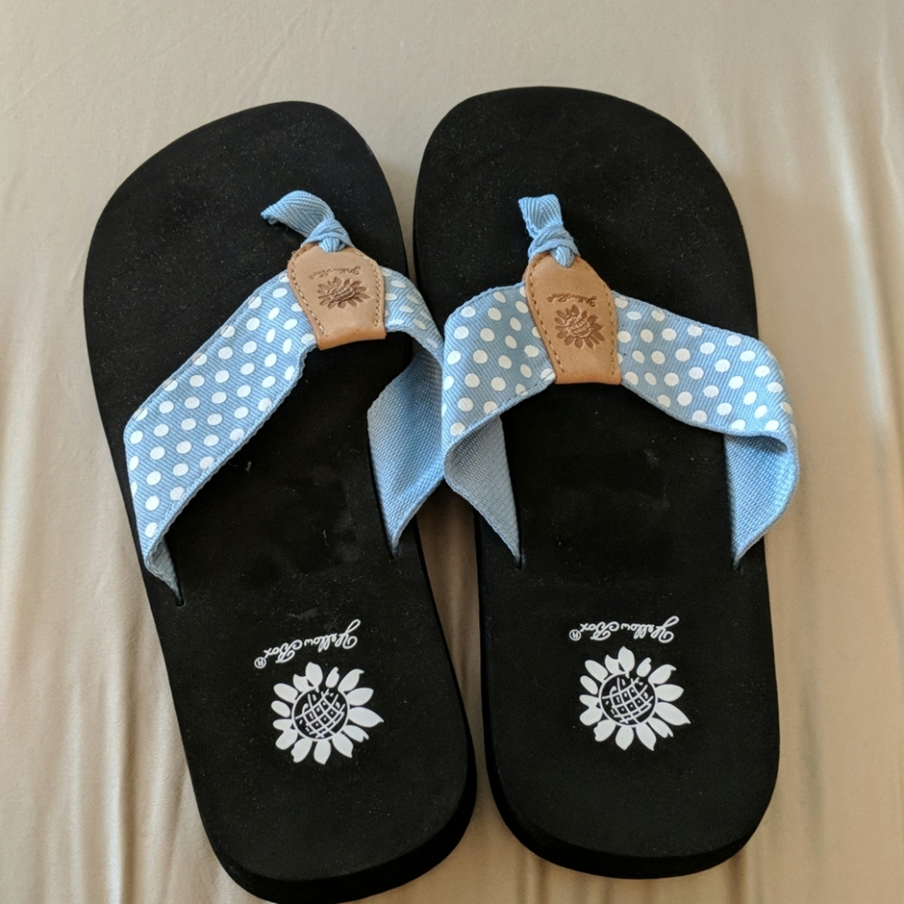 Size 8 Yellow Bow Sandals Flip Flops Blue